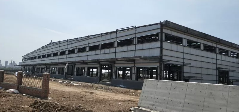 Montažna konstrukcija logističkog skladišta modularnog čeličnog okvira