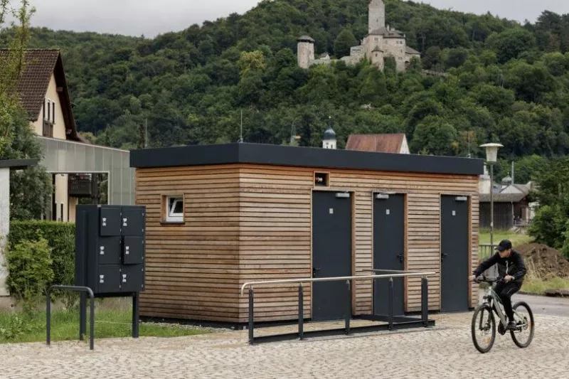 Montažna čelična konstrukcija javnog toaleta