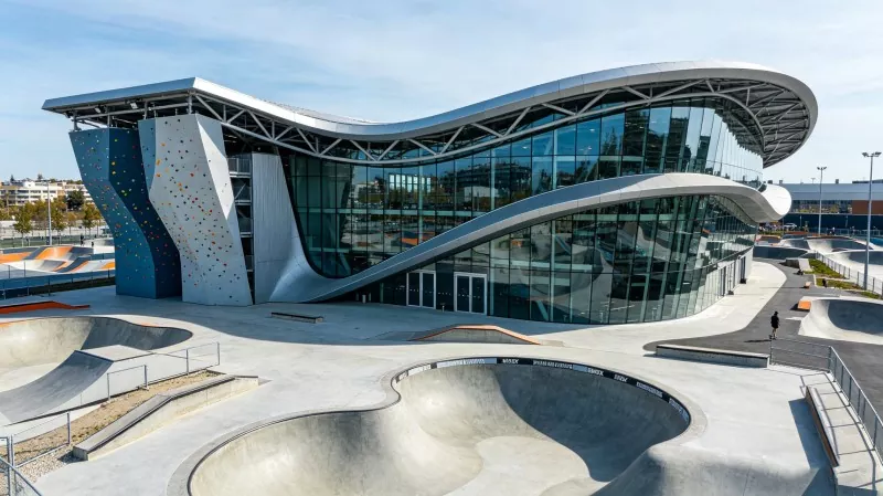 Sveobuhvatni centar za ekstremne sportove čelične konstrukcije